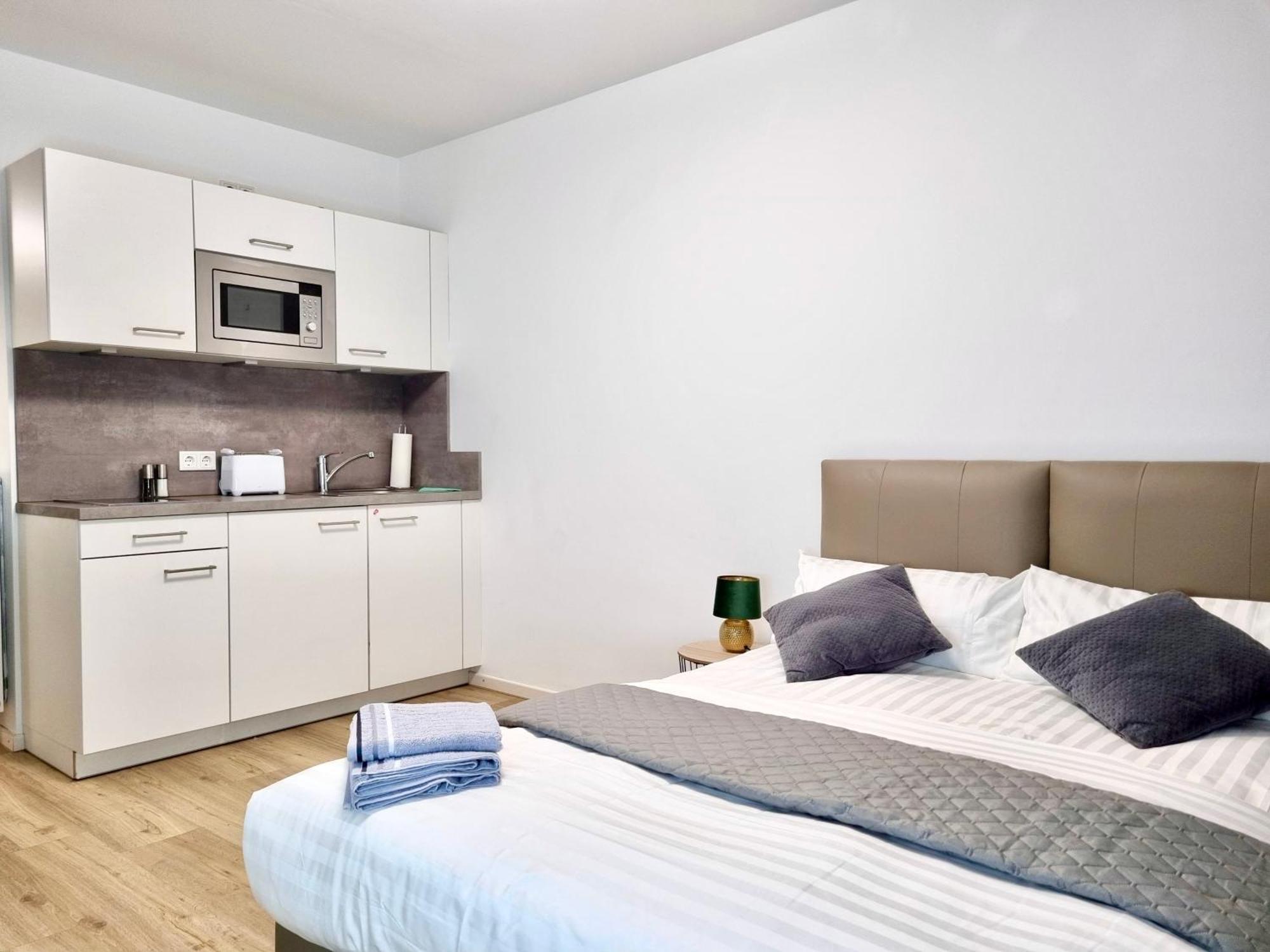 Modernes Apartment Nahe Des Stadtzentrums Хановер Екстериор снимка