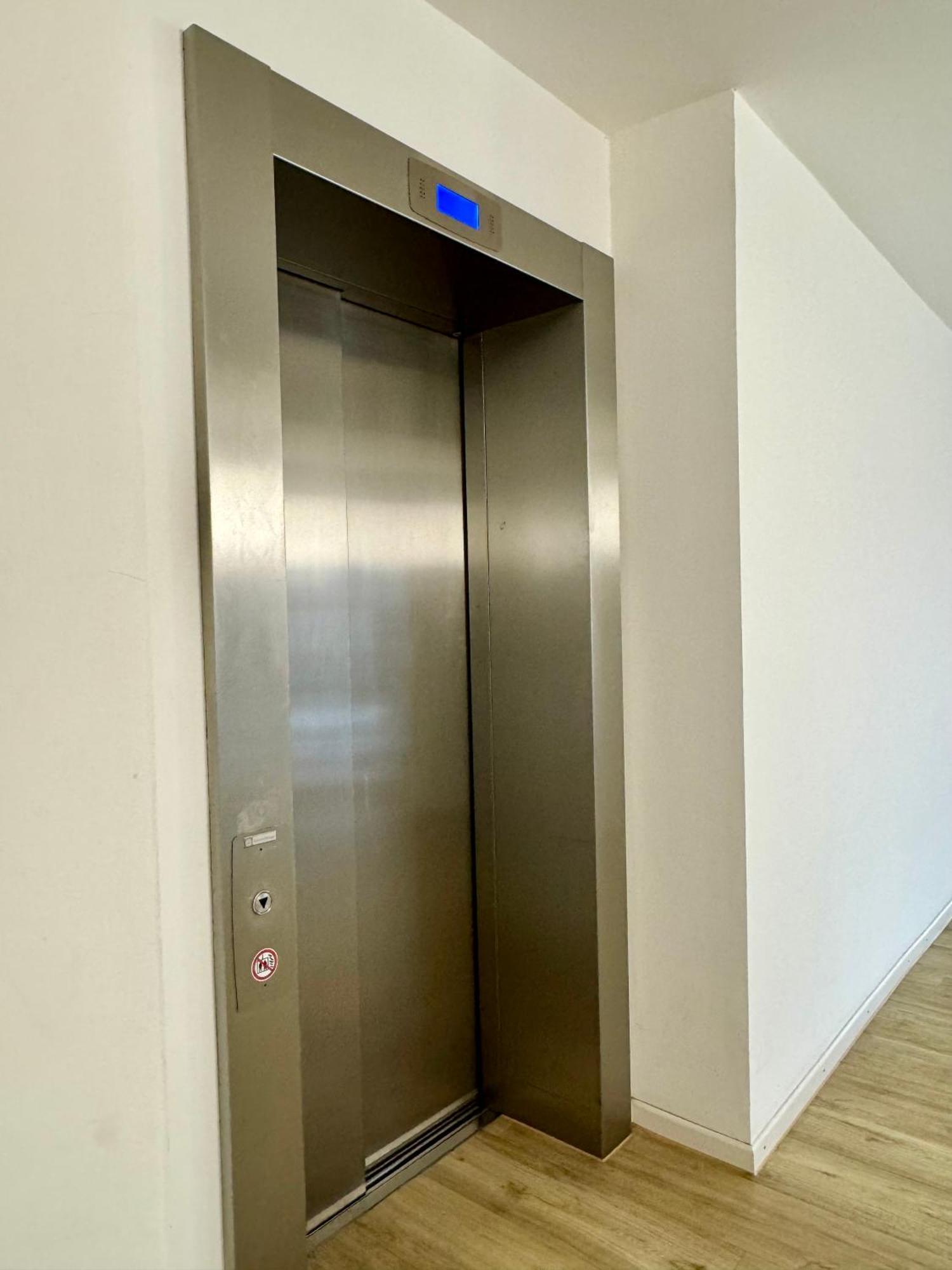 Modernes Apartment Nahe Des Stadtzentrums Хановер Екстериор снимка